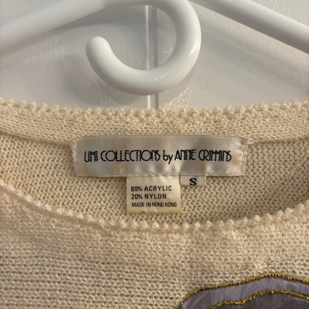 Elegant Cream Floral Sweater - Picture 3 of 14